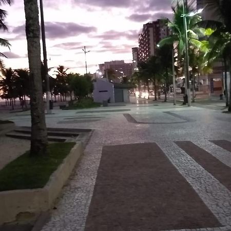 LINDO APARTAMENTO Guilhermina - EDIFICIO FRENTE PARA O MAR Praia Grande (Santos) Exterior foto