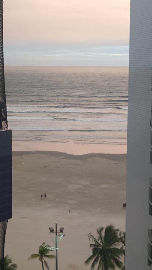 LINDO APARTAMENTO Guilhermina - EDIFICIO FRENTE PARA O MAR Praia Grande (Santos) Exterior foto