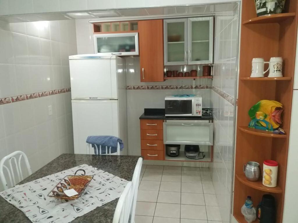LINDO APARTAMENTO Guilhermina - EDIFICIO FRENTE PARA O MAR Praia Grande (Santos) Exterior foto